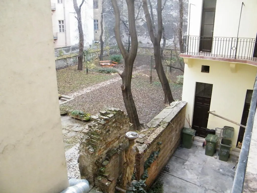 בודפשט White Rabbit Hostel